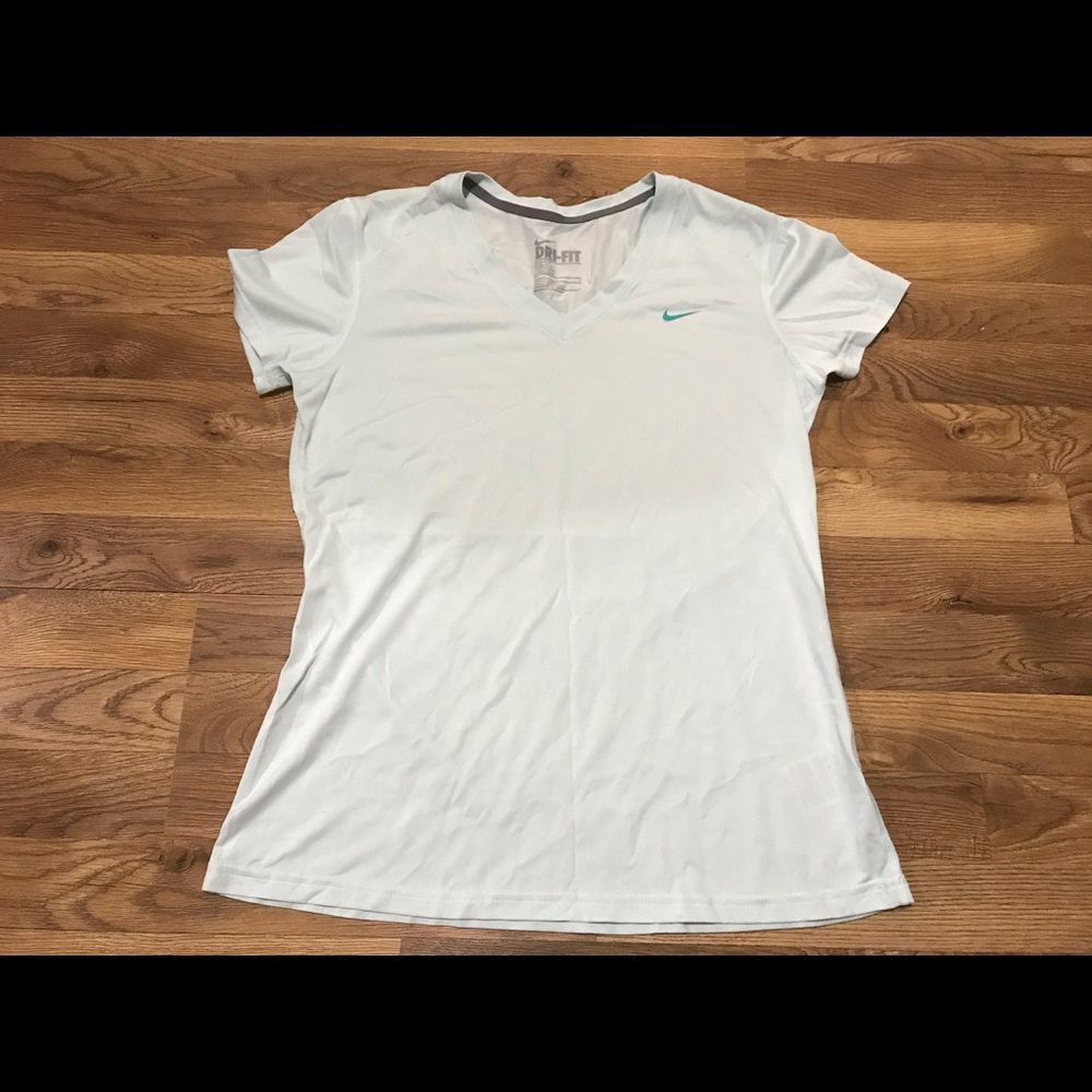 Nike teal regular fit tee large